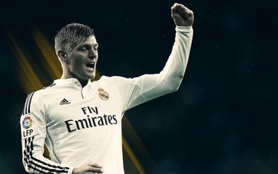 尊皇国际动态-一场德比战中的北马其顿国脚