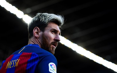 尊皇国际独家-于帕梅卡诺这防守经验不足